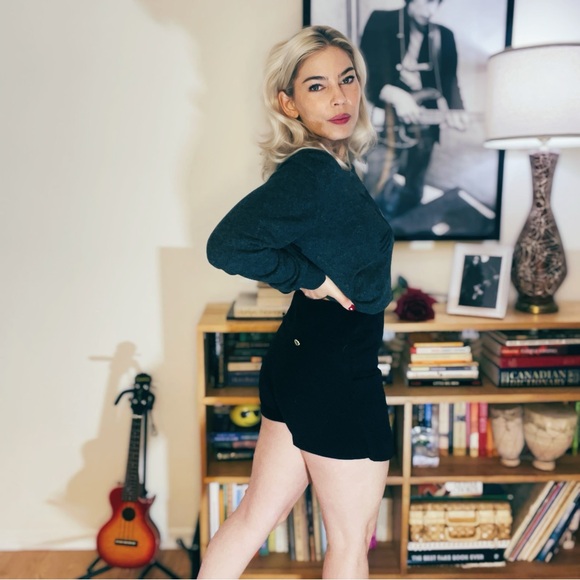 Zara Basic Black Skort with Gold Buttons - Picture 3 of 9